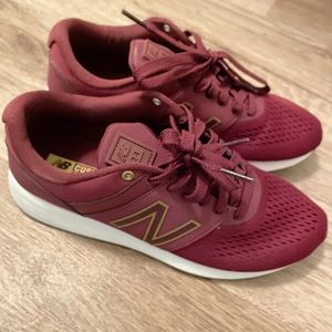 New Balance Women’s 24 V1 Sneaker. Size 8. Color: Maroon
